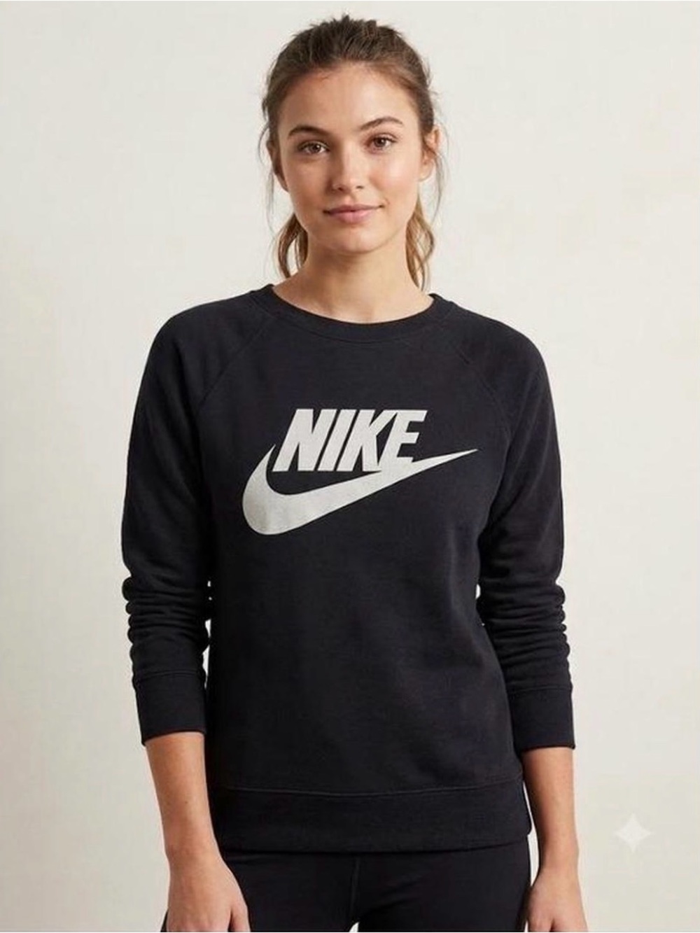 Nike‎ Sweatshirt Womens Medium Black Center Swoosh Crewneck Fleece Red Tag